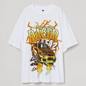 Oversized graphic Tshirt